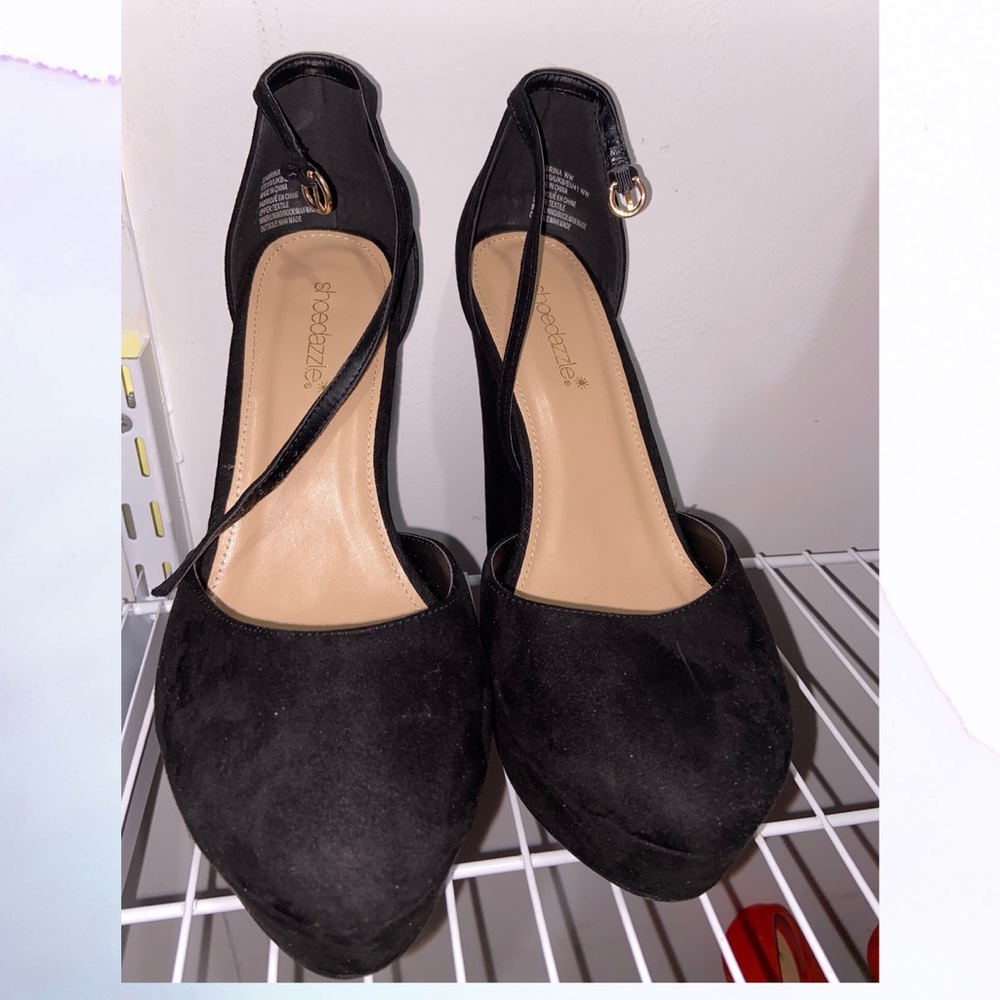 Shoe dazzle heels